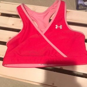 Under Armour sports bra-Sz says Med, wears like XS